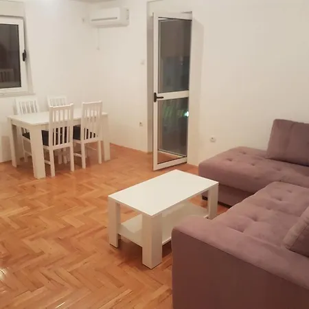 Apartman Sim 公寓